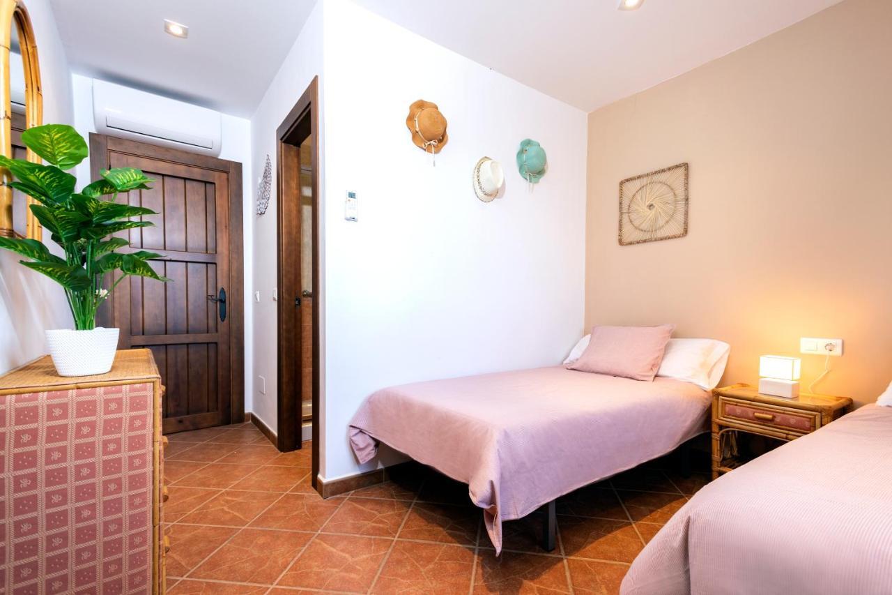 Holiday Home El Encinar Alcaucín Exterior photo